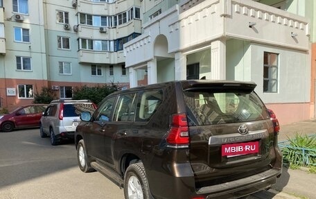 Toyota Land Cruiser Prado 150 рестайлинг 2, 2021 год, 5 185 000 рублей, 8 фотография