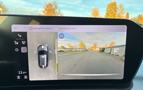 Audi Q3, 2025 год, 11 000 000 рублей, 15 фотография