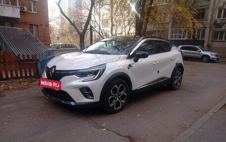 Renault Captur II, 2020 год, 1 850 000 рублей, 2 фотография