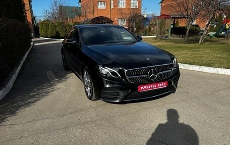 Mercedes-Benz E-Класс, 2018 год, 4 350 000 рублей, 1 фотография