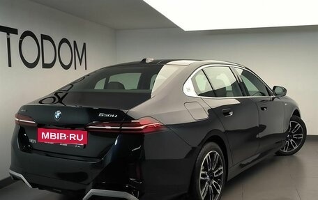 BMW 5 серия, 2025 год, 8 700 000 рублей, 3 фотография