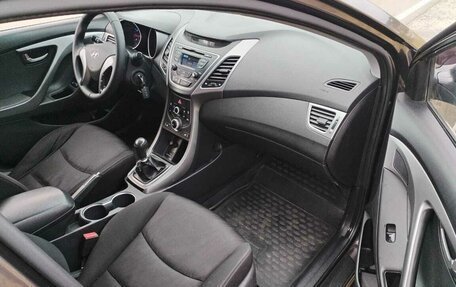 Hyundai Elantra V, 2015 год, 1 100 000 рублей, 21 фотография