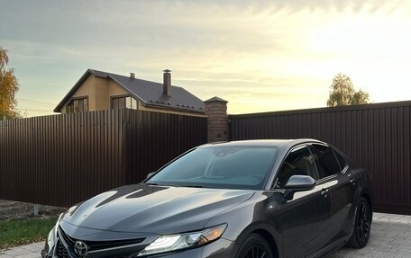 Toyota Camry, 2021 год, 2 780 000 рублей, 3 фотография