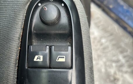 Peugeot 406 I, 2002 год, 160 000 рублей, 10 фотография