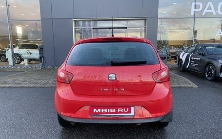 SEAT Ibiza IV рестайлинг 2, 2012 год, 660 000 рублей, 5 фотография