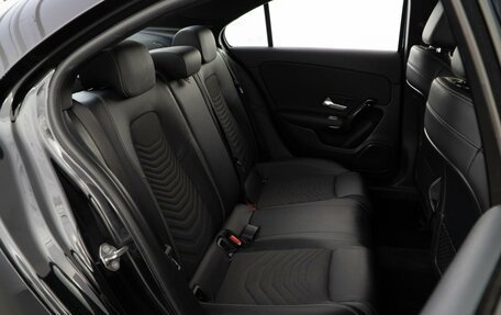 Mercedes-Benz A-Класс, 2019 год, 2 484 434 рублей, 8 фотография