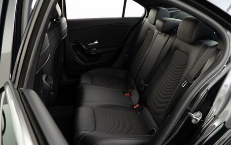 Mercedes-Benz A-Класс, 2019 год, 2 484 434 рублей, 10 фотография