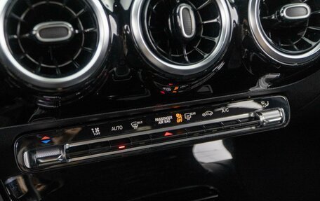 Mercedes-Benz A-Класс, 2019 год, 2 484 434 рублей, 18 фотография