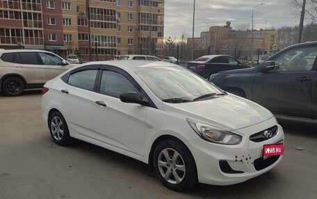 Hyundai Solaris II рестайлинг, 2011 год, 700 000 рублей, 1 фотография