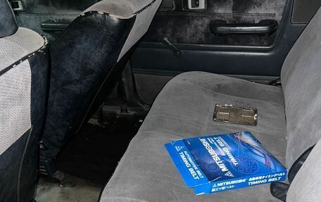 Mitsubishi Space Wagon III, 1985 год, 110 000 рублей, 4 фотография