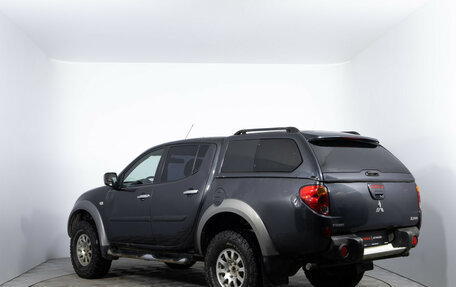 Mitsubishi L200 IV рестайлинг, 2010 год, 1 420 000 рублей, 6 фотография