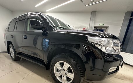 Toyota Land Cruiser 200, 2011 год, 3 950 000 рублей, 2 фотография