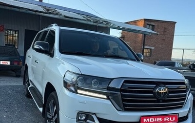 Toyota Land Cruiser 200, 2017 год, 8 300 000 рублей, 1 фотография