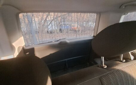 Volkswagen Caravelle T6 рестайлинг, 2017 год, 3 600 000 рублей, 18 фотография