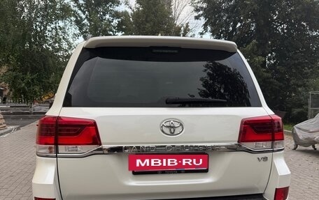 Toyota Land Cruiser 200, 2017 год, 8 300 000 рублей, 8 фотография