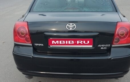 Toyota Avensis III рестайлинг, 2004 год, 550 000 рублей, 4 фотография