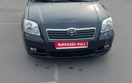 Toyota Avensis III рестайлинг, 2004 год, 550 000 рублей, 5 фотография