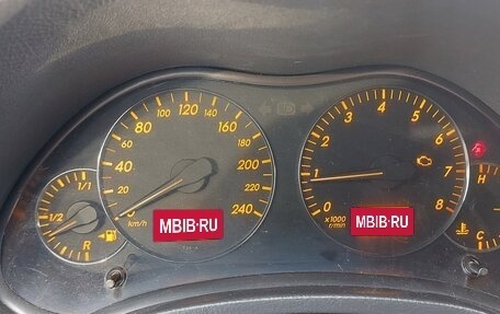 Toyota Avensis III рестайлинг, 2004 год, 550 000 рублей, 11 фотография