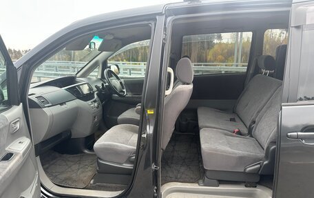 Toyota Voxy II, 2005 год, 950 000 рублей, 8 фотография