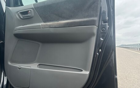 Toyota Voxy II, 2005 год, 950 000 рублей, 6 фотография