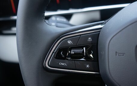 Geely Atlas, 2024 год, 3 878 900 рублей, 13 фотография