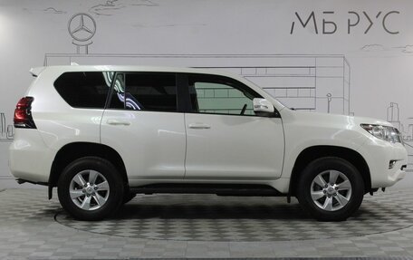 Toyota Land Cruiser Prado 150 рестайлинг 2, 2018 год, 5 999 000 рублей, 7 фотография