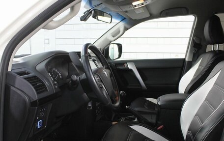 Toyota Land Cruiser Prado 150 рестайлинг 2, 2018 год, 5 999 000 рублей, 15 фотография