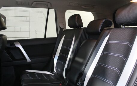 Toyota Land Cruiser Prado 150 рестайлинг 2, 2018 год, 5 999 000 рублей, 23 фотография