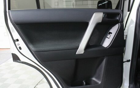 Toyota Land Cruiser Prado 150 рестайлинг 2, 2018 год, 5 999 000 рублей, 21 фотография