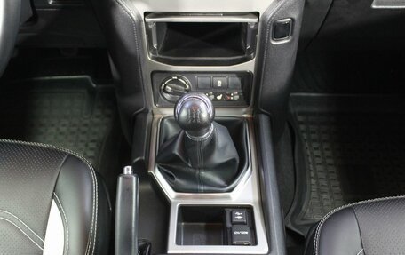 Toyota Land Cruiser Prado 150 рестайлинг 2, 2018 год, 5 999 000 рублей, 20 фотография