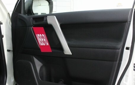 Toyota Land Cruiser Prado 150 рестайлинг 2, 2018 год, 5 999 000 рублей, 28 фотография