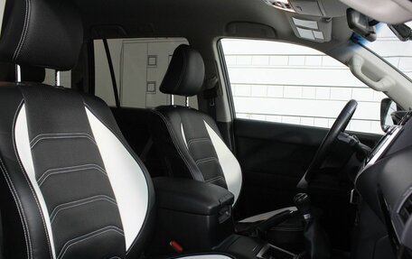 Toyota Land Cruiser Prado 150 рестайлинг 2, 2018 год, 5 999 000 рублей, 30 фотография