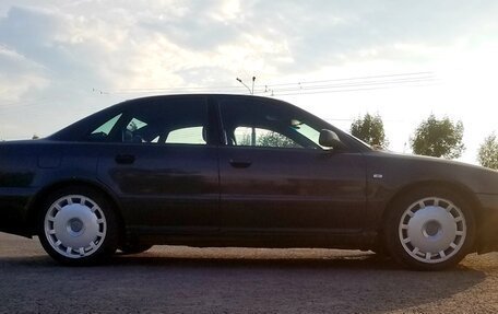 Audi A4, 1999 год, 215 000 рублей, 5 фотография