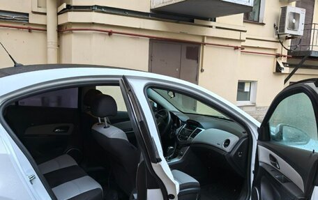 Chevrolet Cruze II, 2012 год, 550 000 рублей, 6 фотография