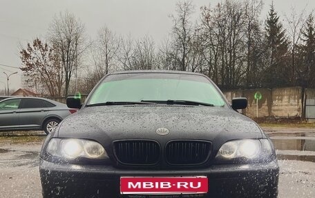 BMW 3 серия, 2004 год, 850 000 рублей, 1 фотография