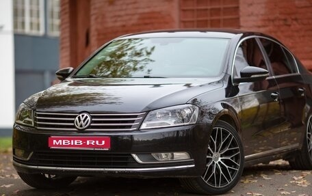 Volkswagen Passat B7, 2011 год, 1 070 000 рублей, 1 фотография