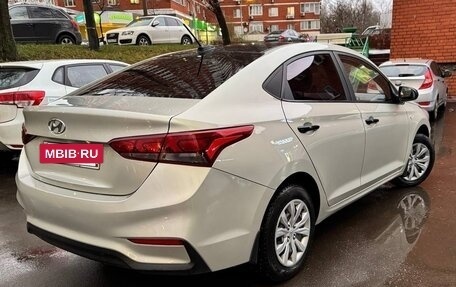 Hyundai Solaris II рестайлинг, 2018 год, 1 180 000 рублей, 4 фотография