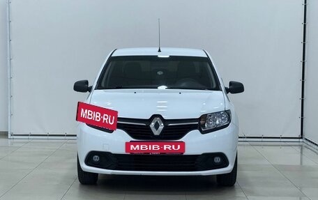 Renault Logan II, 2017 год, 847 000 рублей, 3 фотография