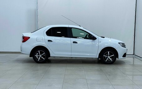 Renault Logan II, 2017 год, 847 000 рублей, 11 фотография