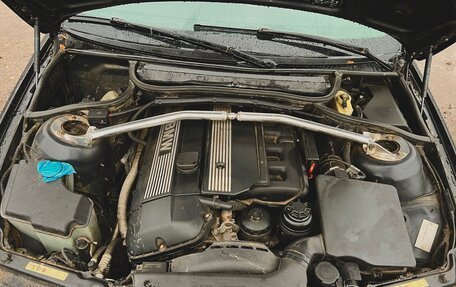 BMW 3 серия, 2004 год, 850 000 рублей, 9 фотография