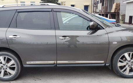 Nissan Pathfinder, 2016 год, 2 250 000 рублей, 3 фотография