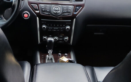 Nissan Pathfinder, 2016 год, 2 250 000 рублей, 6 фотография