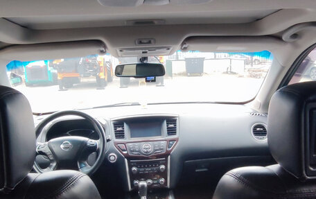 Nissan Pathfinder, 2016 год, 2 250 000 рублей, 7 фотография