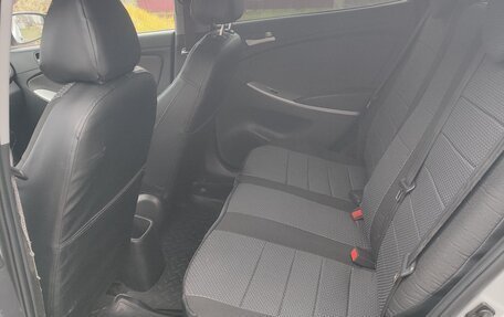 Hyundai Solaris II рестайлинг, 2013 год, 590 000 рублей, 8 фотография