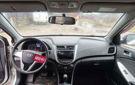 Hyundai Solaris II рестайлинг, 2013 год, 590 000 рублей, 6 фотография