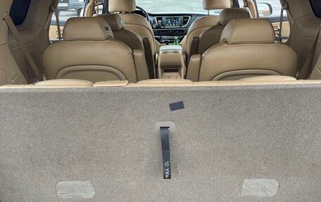 KIA Carnival III, 2019 год, 2 900 000 рублей, 11 фотография