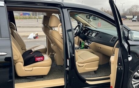 KIA Carnival III, 2019 год, 2 900 000 рублей, 15 фотография