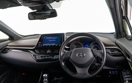 Toyota C-HR I рестайлинг, 2019 год, 2 098 099 рублей, 6 фотография