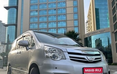 Toyota Noah III, 2013 год, 1 750 000 рублей, 1 фотография