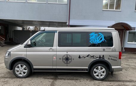 Volkswagen California T5, 2014 год, 4 650 000 рублей, 2 фотография